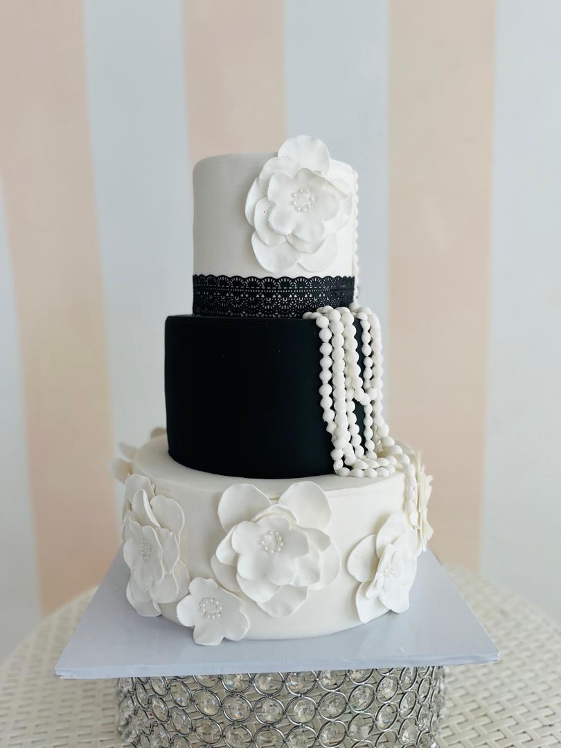 Elegant Tiered Cakes